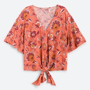 LUQ Rhee Tie Front Top